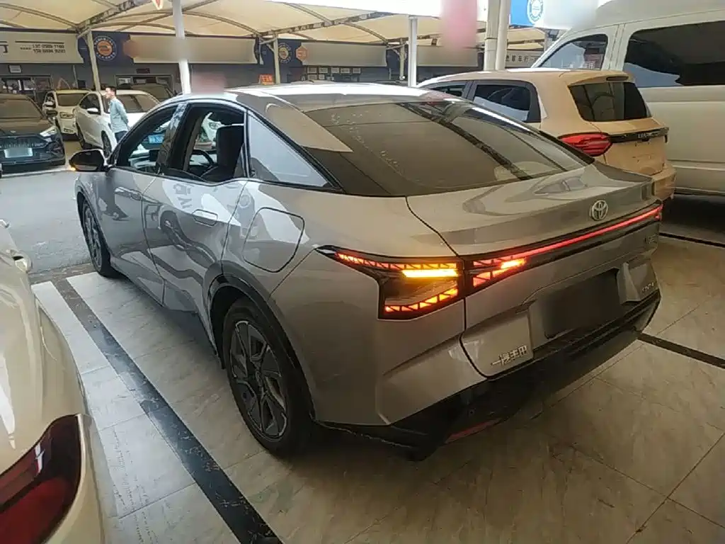 Toyota bZ3 — миниатюра 5