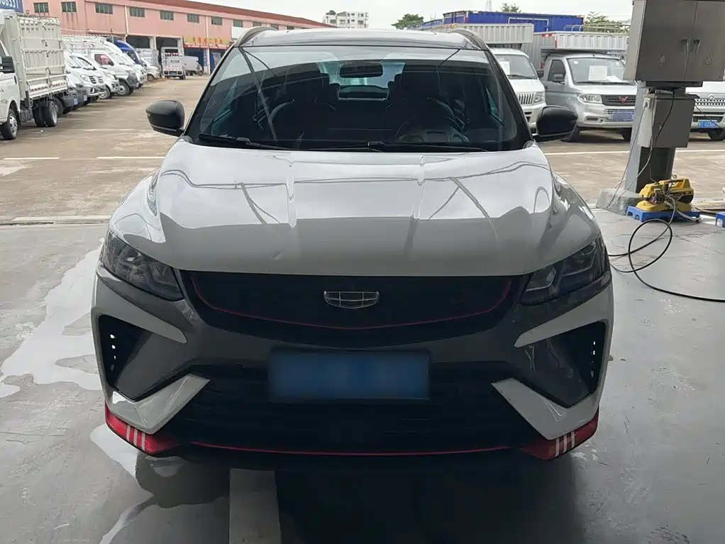 Geely Binyue - фото 3