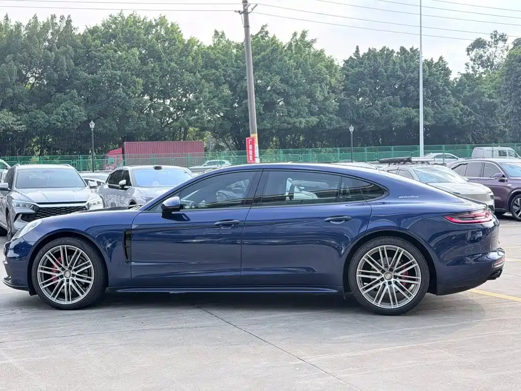 Porsche Panamera — миниатюра 8