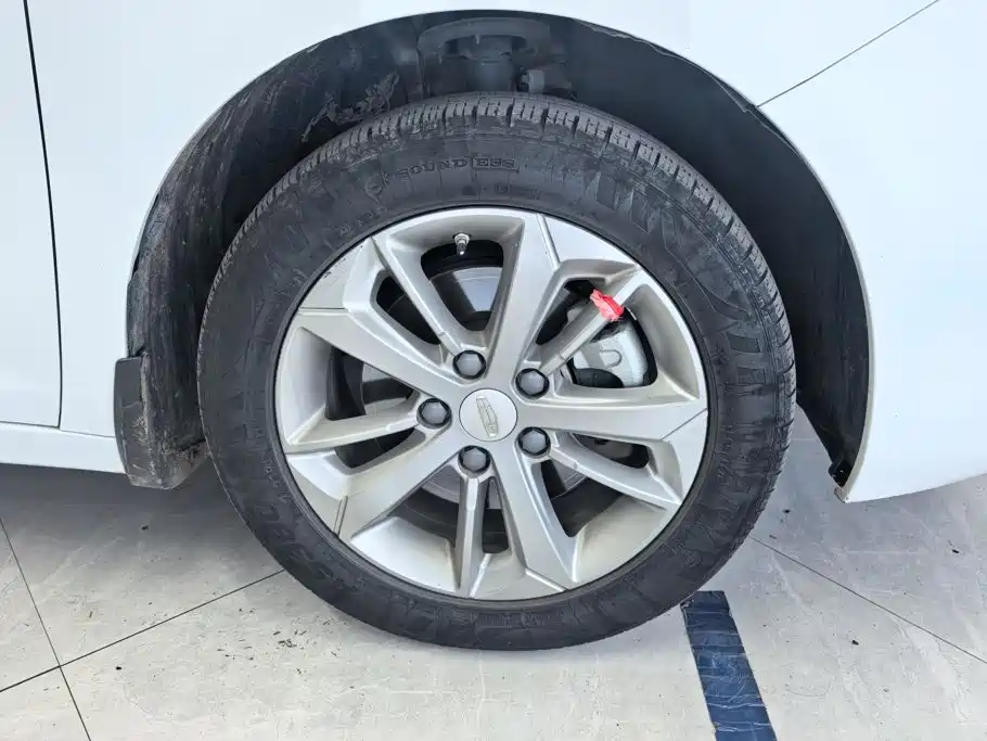 Geely Emgrand GL — миниатюра 6