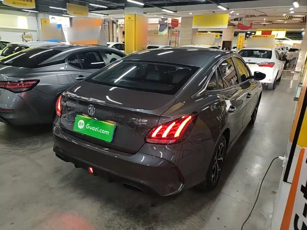 MG MG5 — миниатюра 7