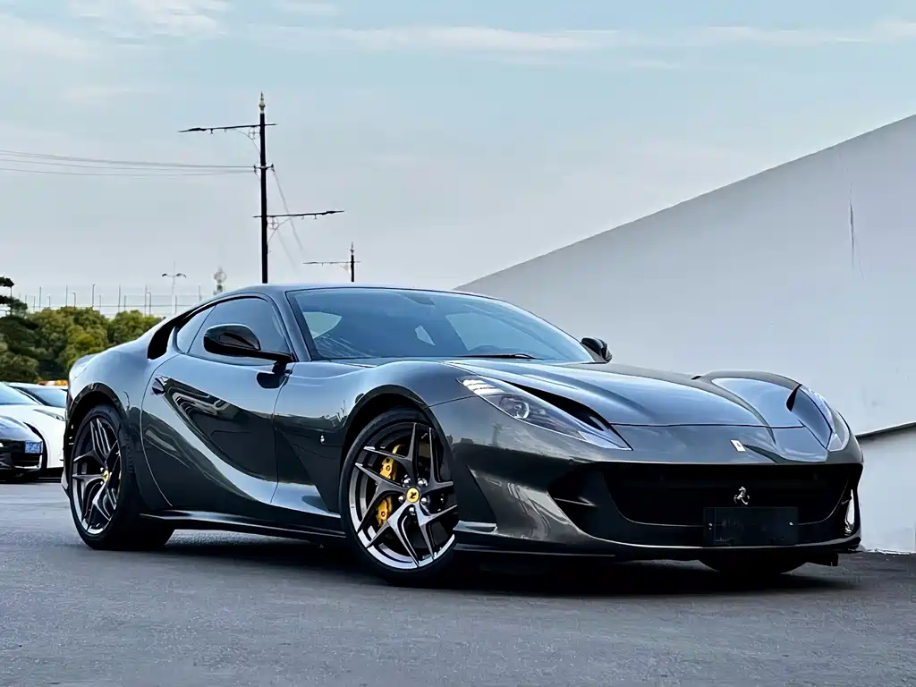 Ferrari 812 — миниатюра 7