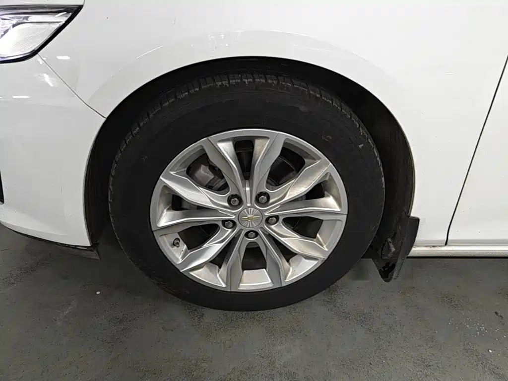 Chevrolet Malibu XL — миниатюра 23