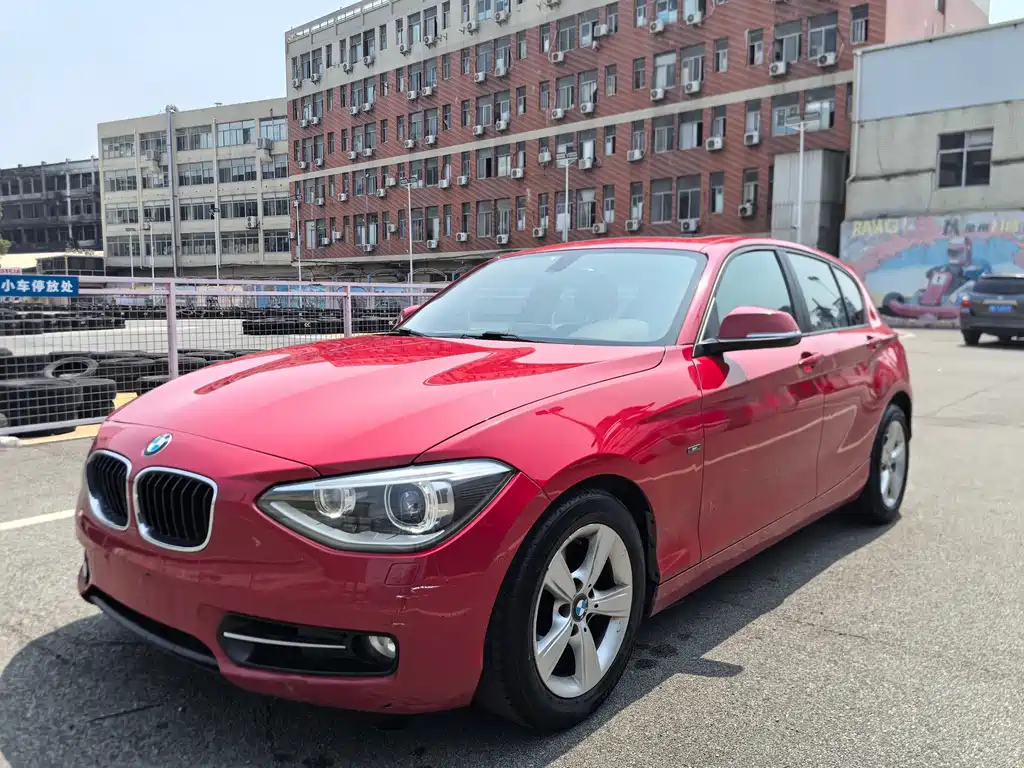 BMW 1 Series (Import) Facelift 118i Sport Type, фото 2