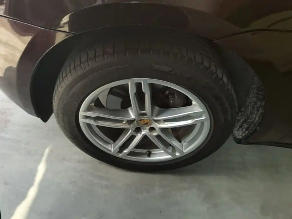 Porsche Macan — миниатюра 22