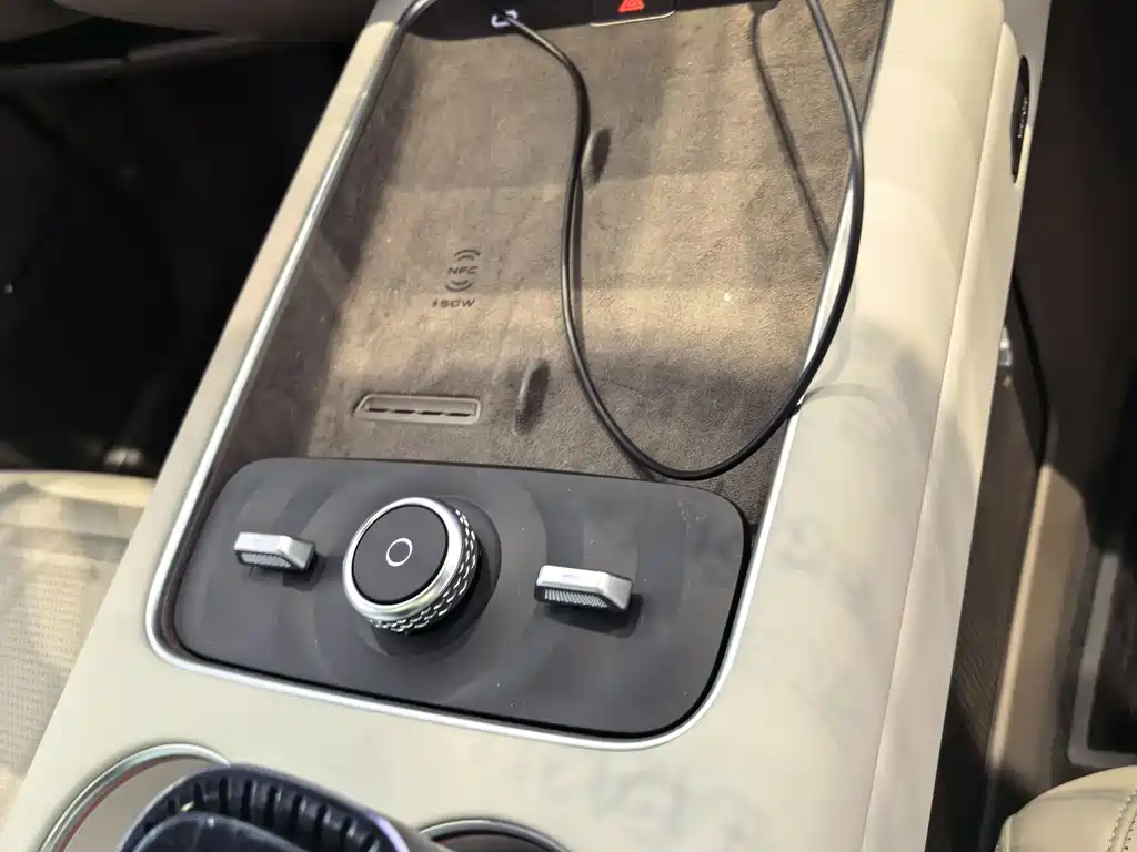 Volkswagen ID.ERA 9X — миниатюра 19
