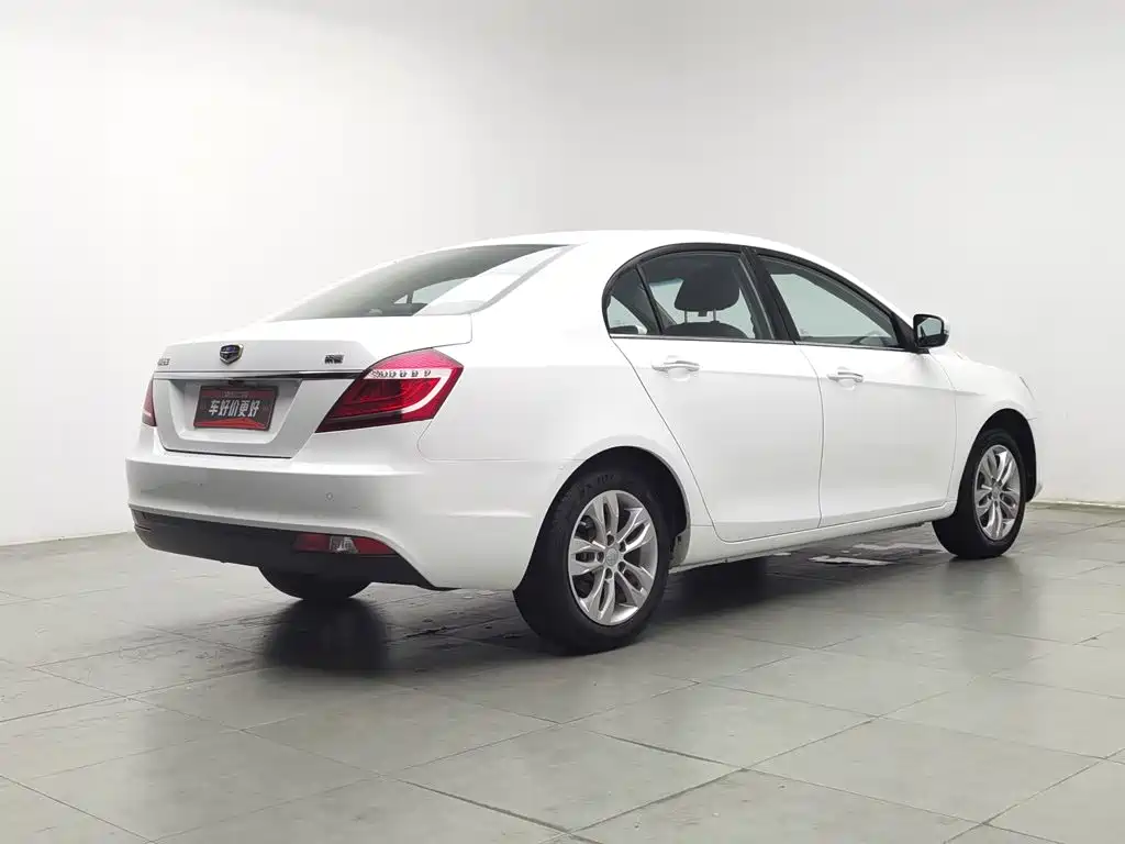 Geely Emgrand — миниатюра 2