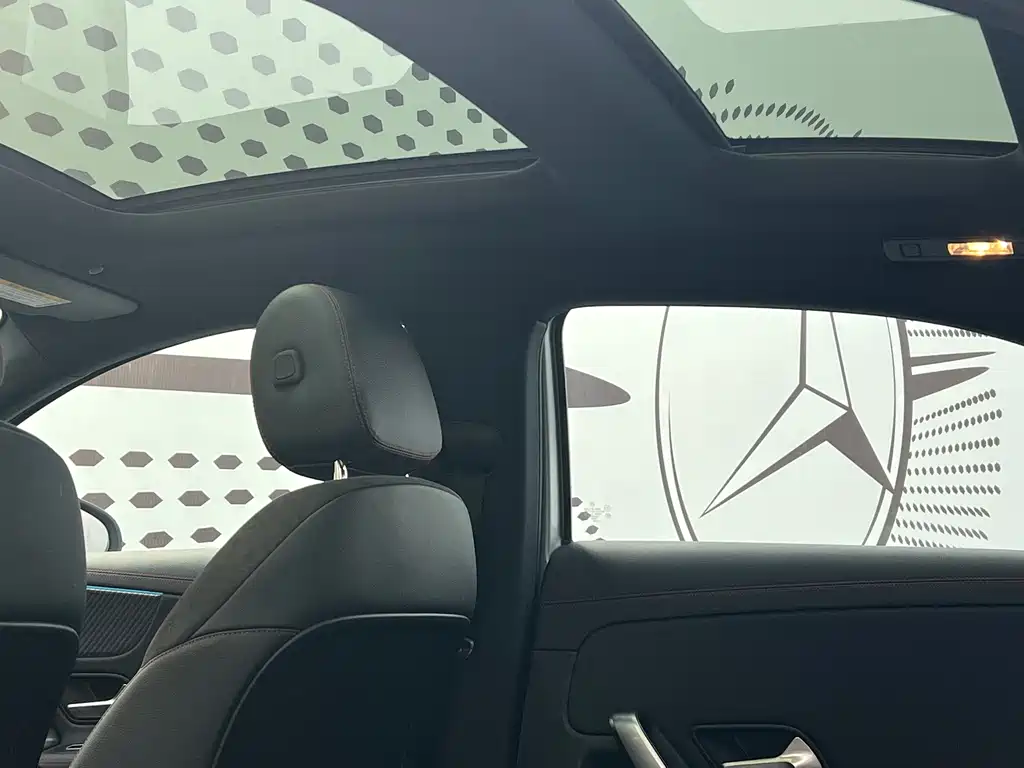 Mercedes-Benz A-Class — миниатюра 8