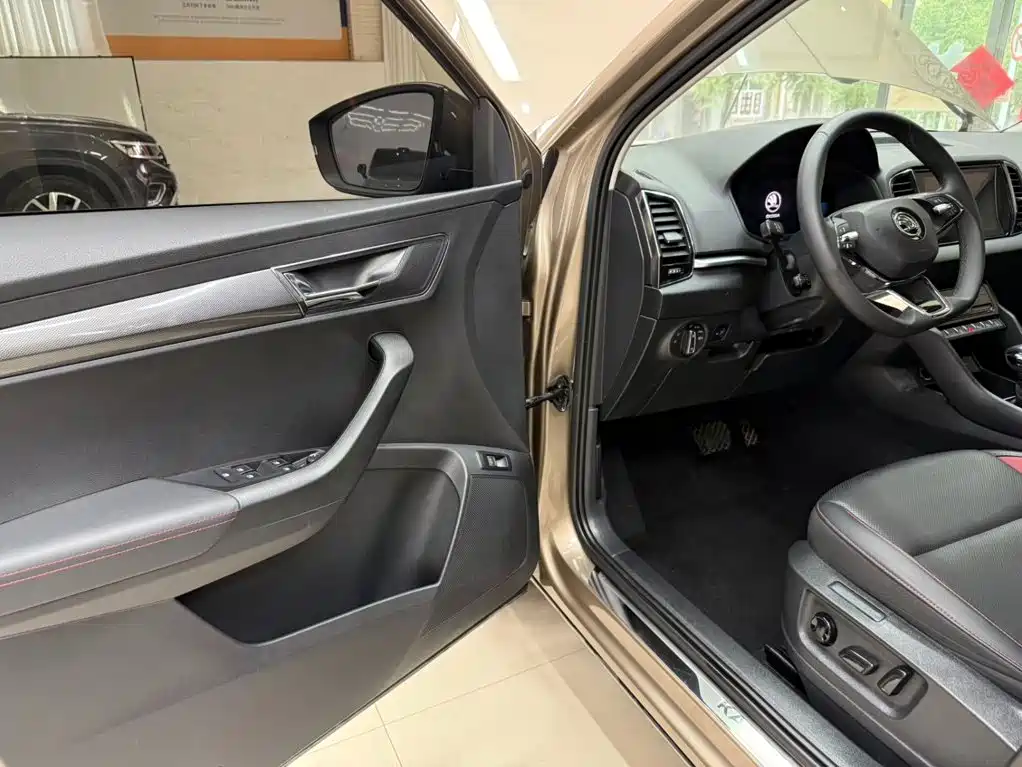 Skoda Karoq 2022 — фото 8