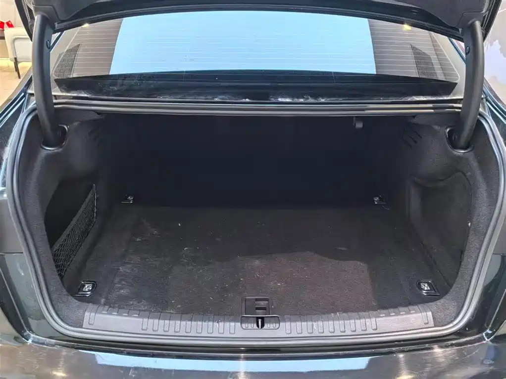 Audi A6L 2023 Черный из Китая, фото 5