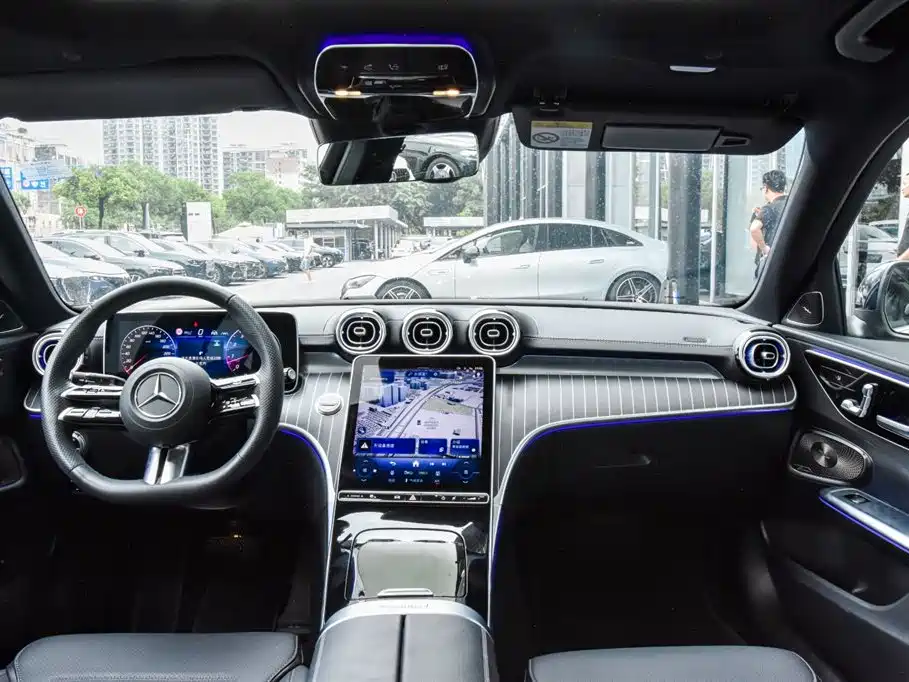 Mercedes-Benz C-Class — миниатюра 5