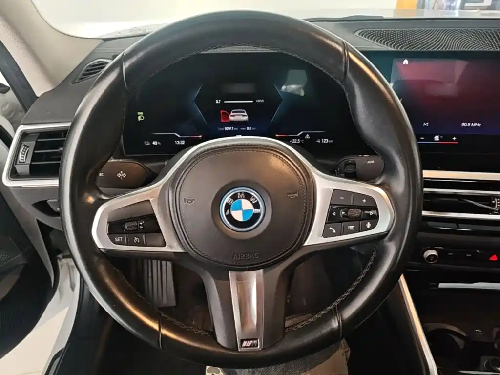 BMW i3 — миниатюра 11