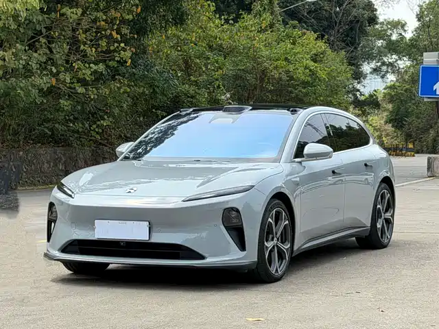NIO NIO ET5T 2024