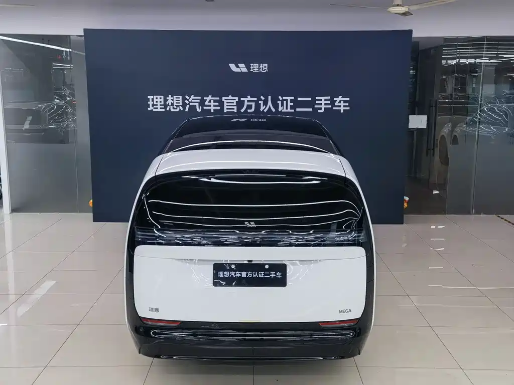 Li Auto MEGA 2025 Home