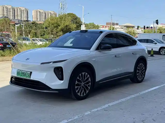 NIO EC6