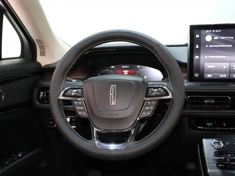 Lincoln Nautilus 2.0T 4WD Premium Edition, фото 13
