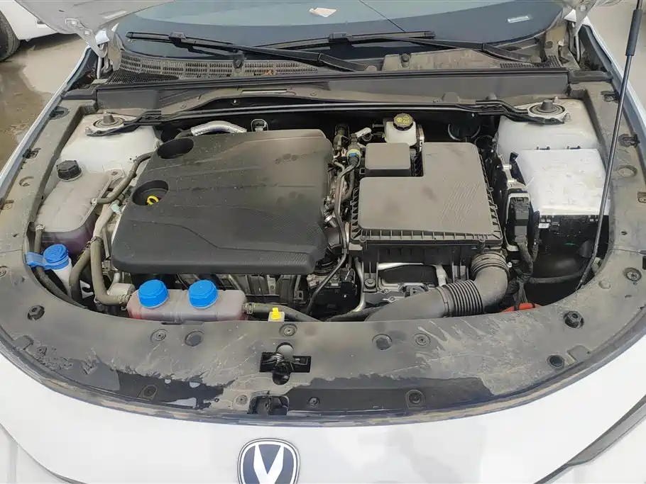 CHANGAN UNI V SMART IDD