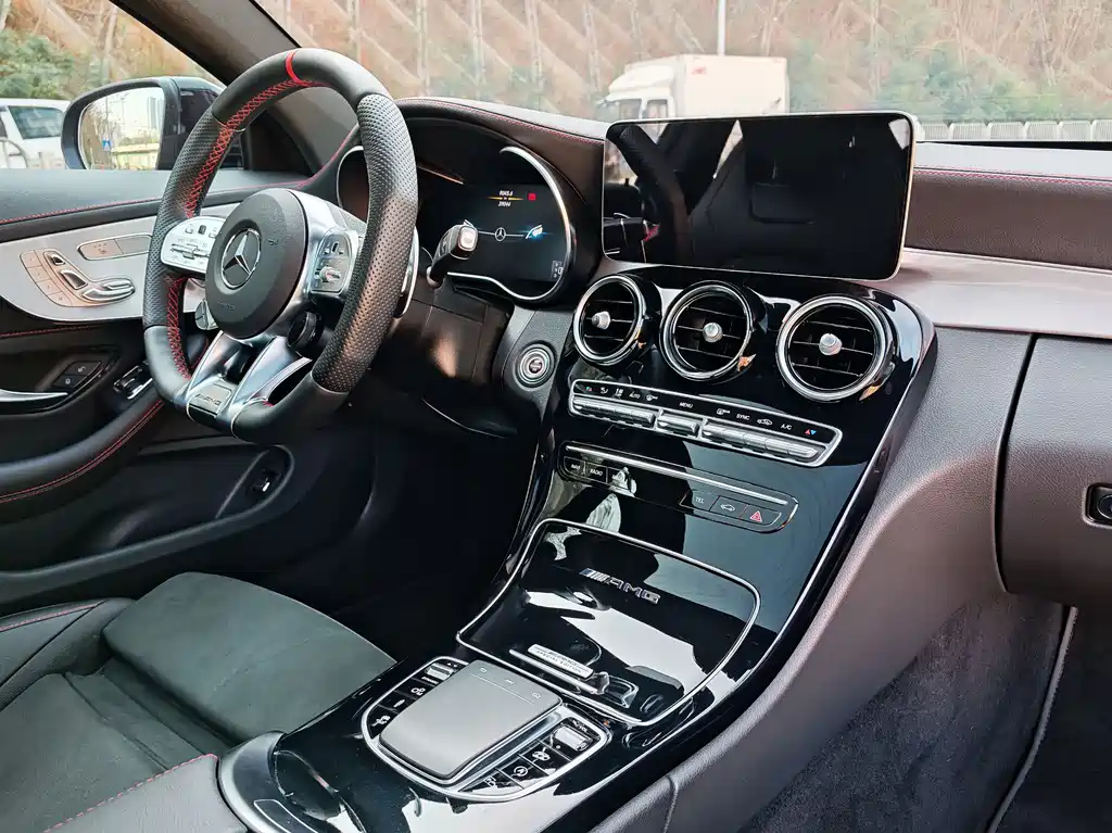 MERCEDES-BENZ C CLASS AMG