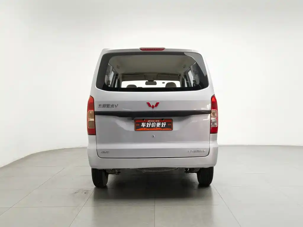Wuling Hongguang V — миниатюра 4