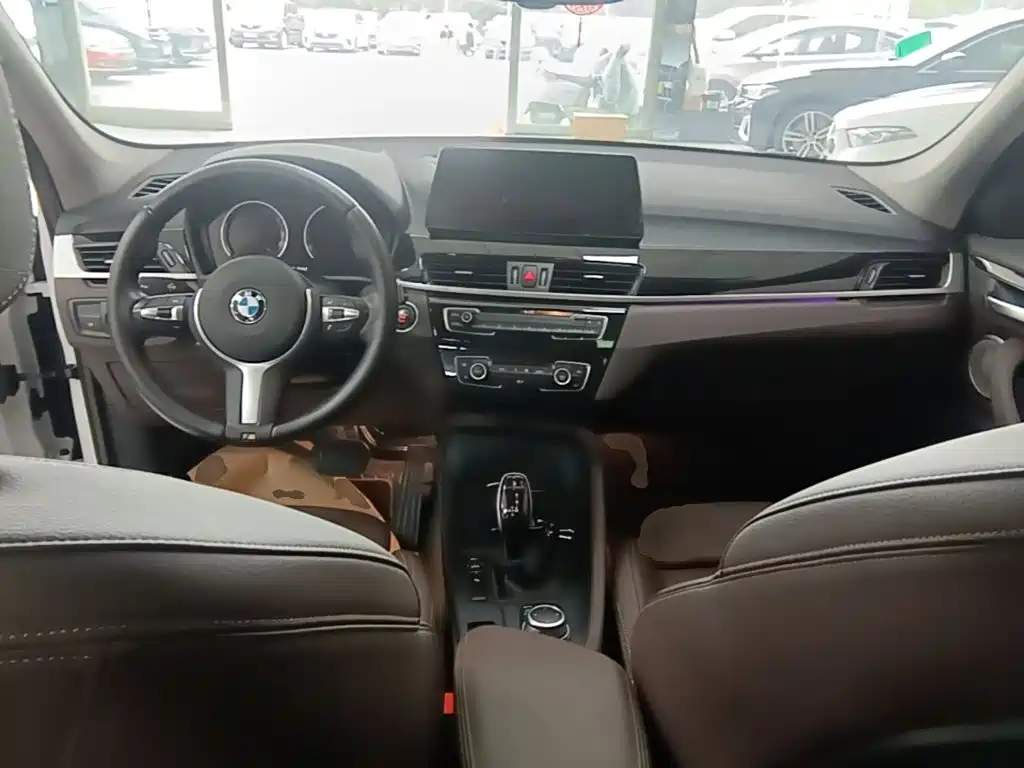 BMW X1 2022 sDrive25Li Lead