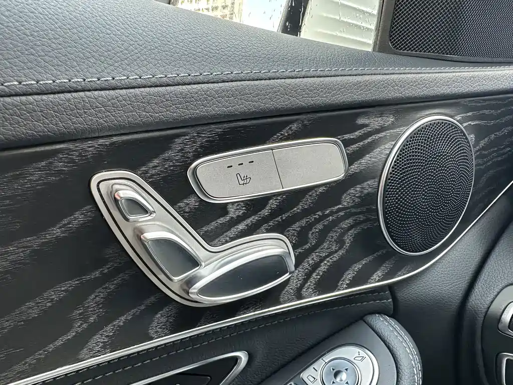 Mercedes-Benz C-Class — миниатюра 23