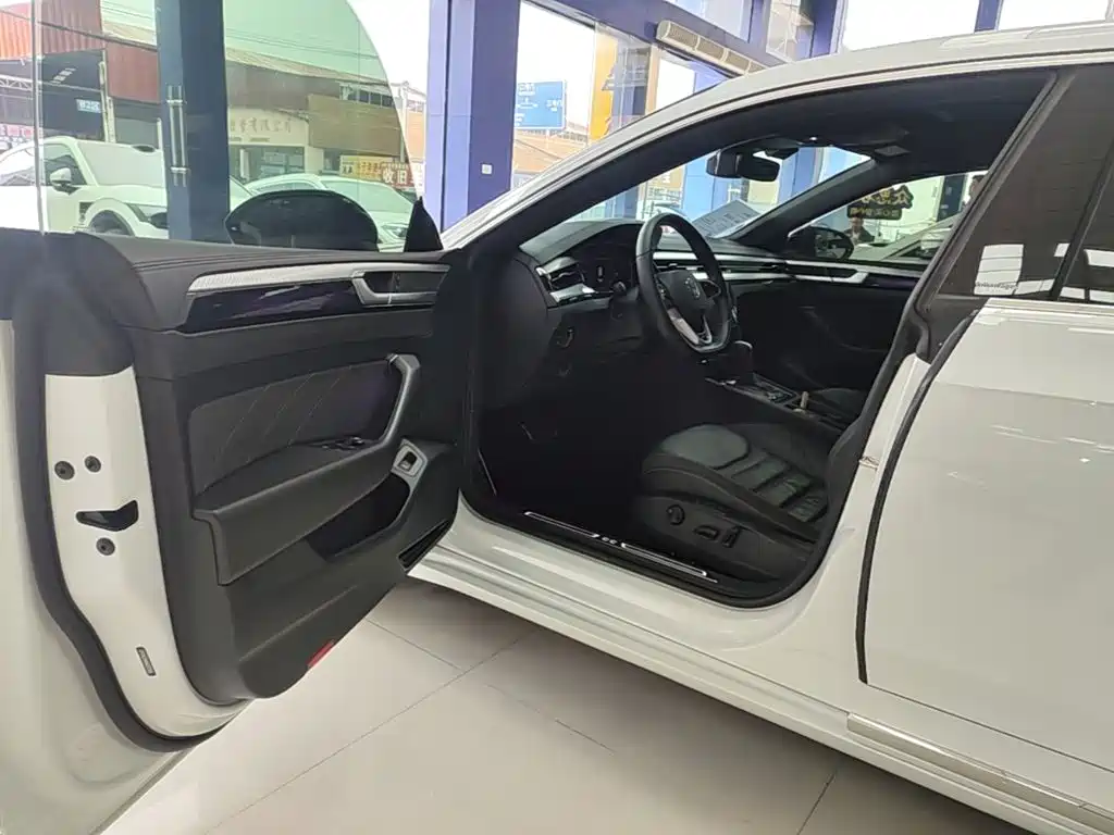 Volkswagen CC — миниатюра 16