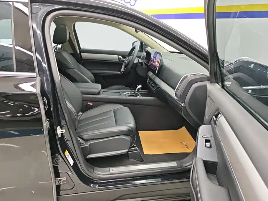 BYD Tang — миниатюра 8
