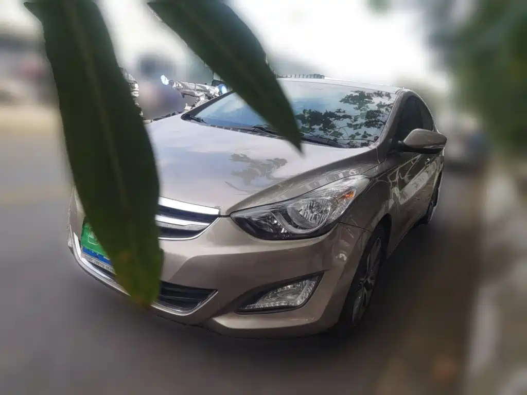 Hyundai Elantra