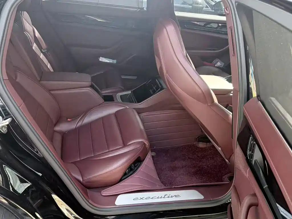 Porsche Panamera — миниатюра 5