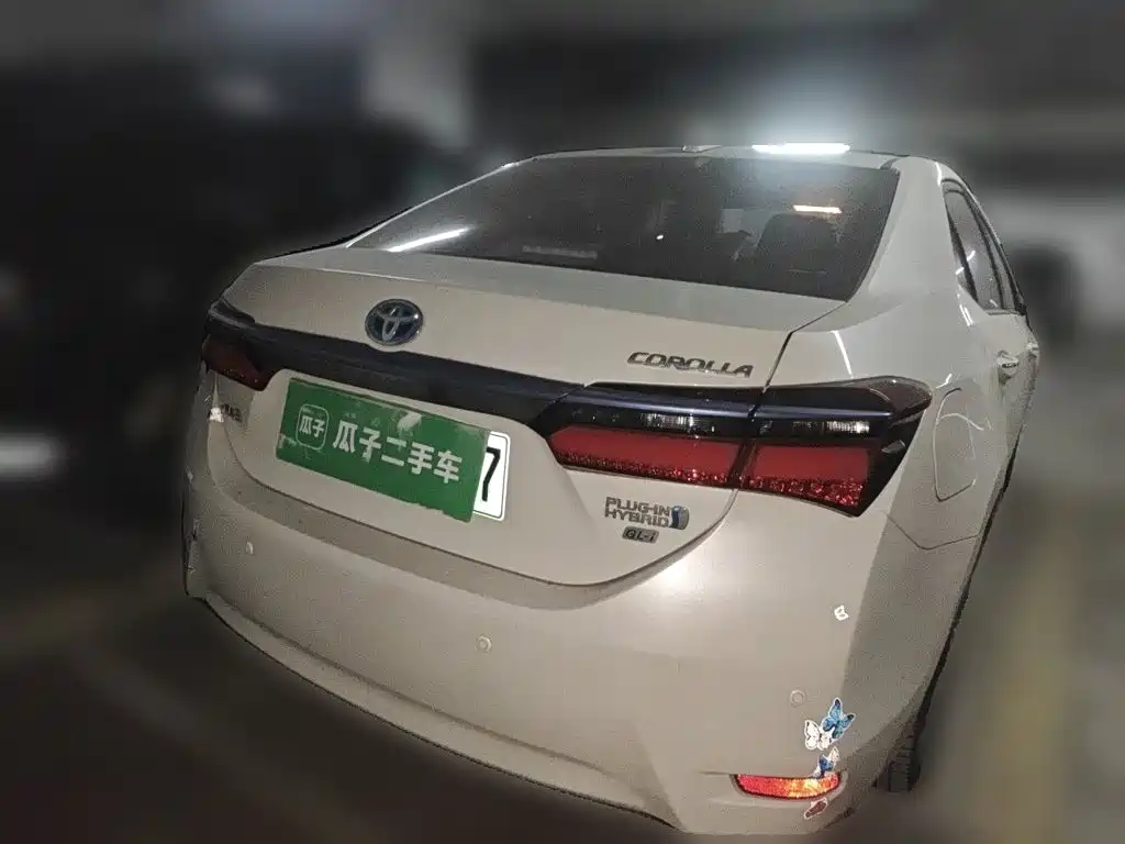 Toyota Corolla Hybrid — миниатюра 5