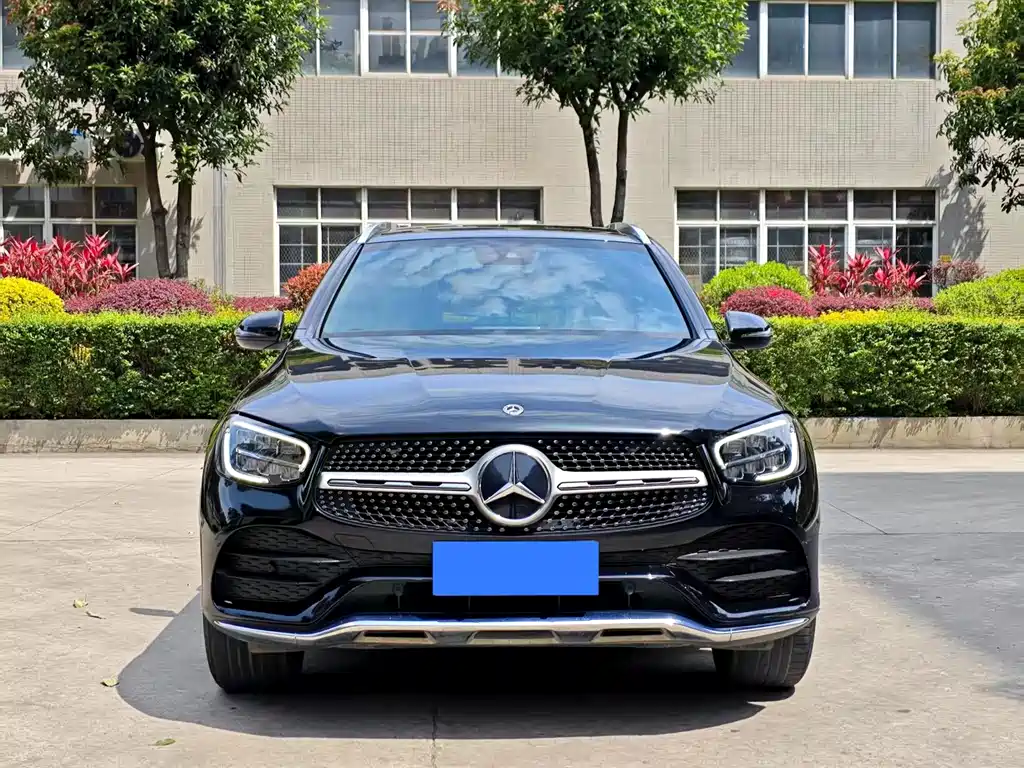 MERCEDES-BENZ GLC