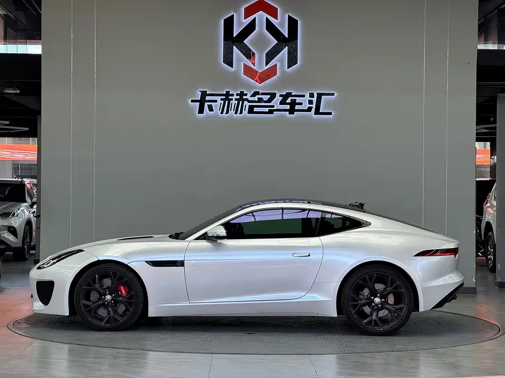 Jaguar F-TYPE — миниатюра 8