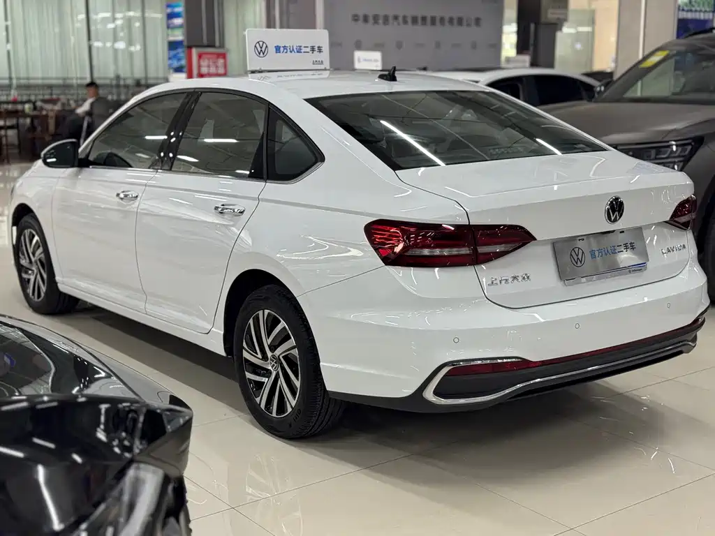 Volkswagen Lavida — миниатюра 7