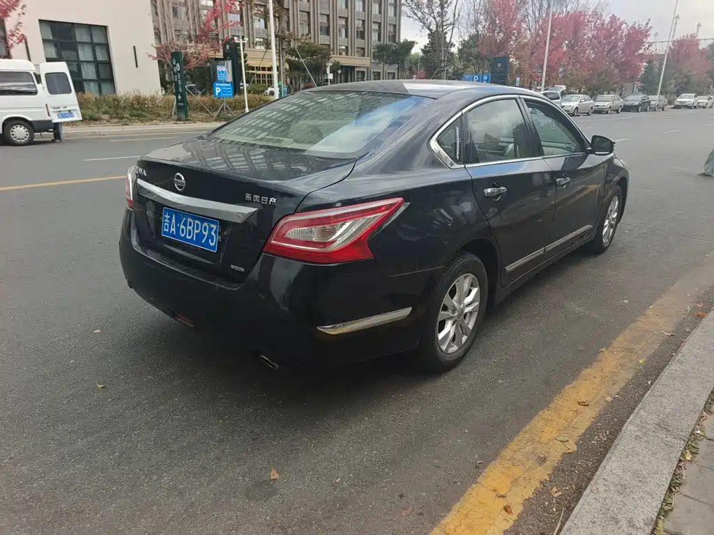 Nissan Teana — миниатюра 6