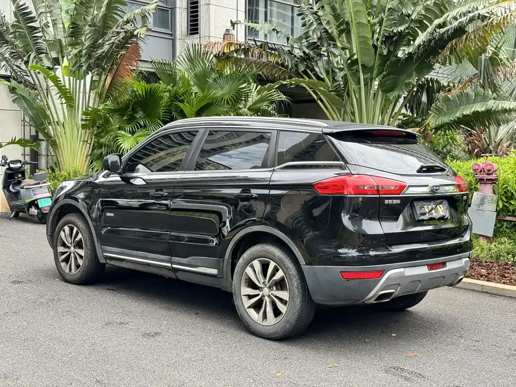 Geely Boyue — миниатюра 7