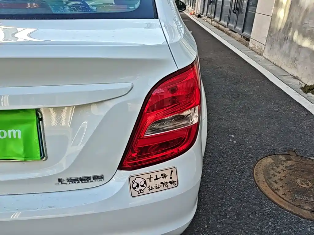 Chevrolet Aveo — миниатюра 8