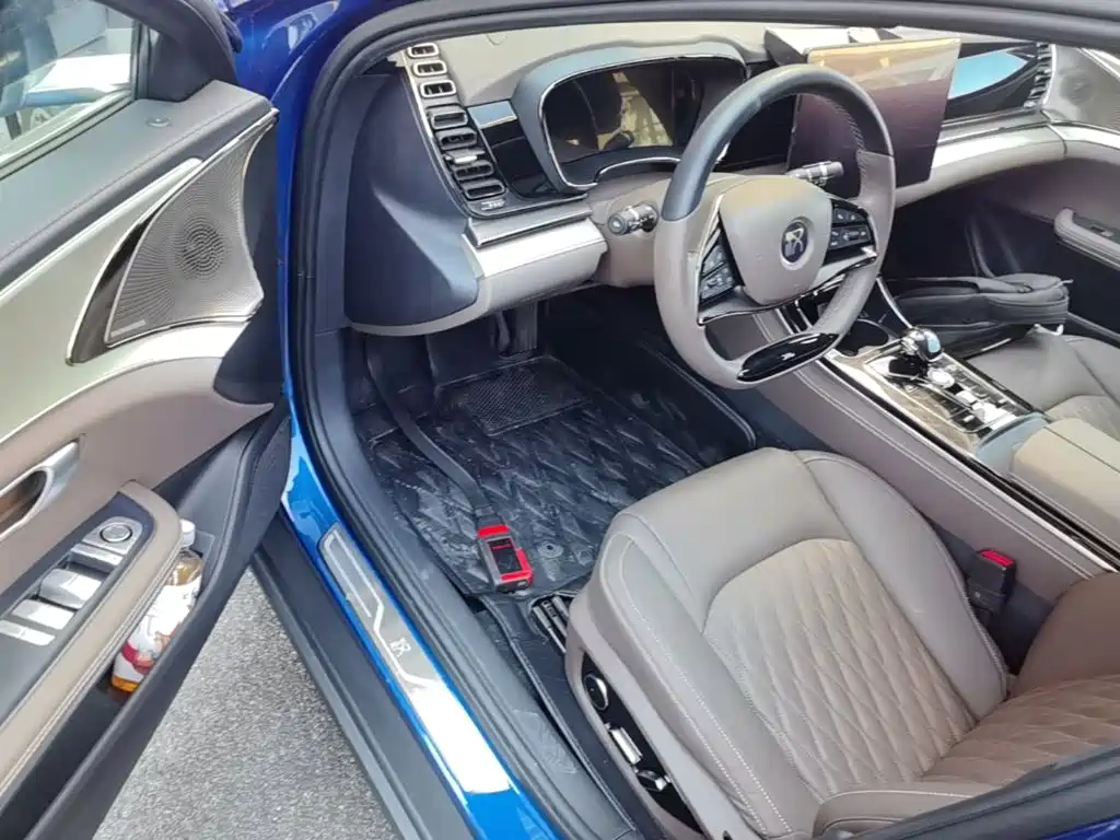 BYD Han — миниатюра 16