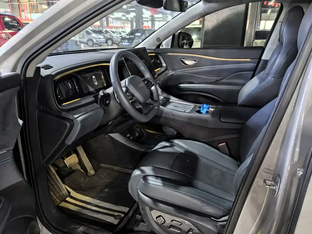 BYD SEA LION 07 DM I