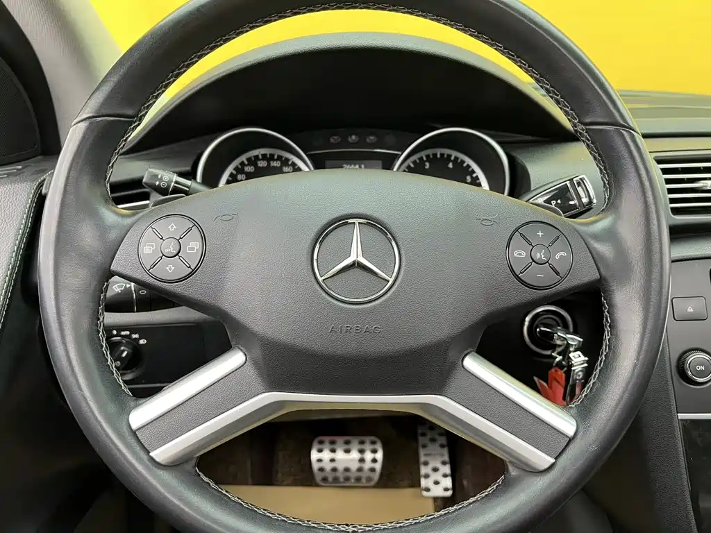 Mercedes-Benz R-Class — миниатюра 17