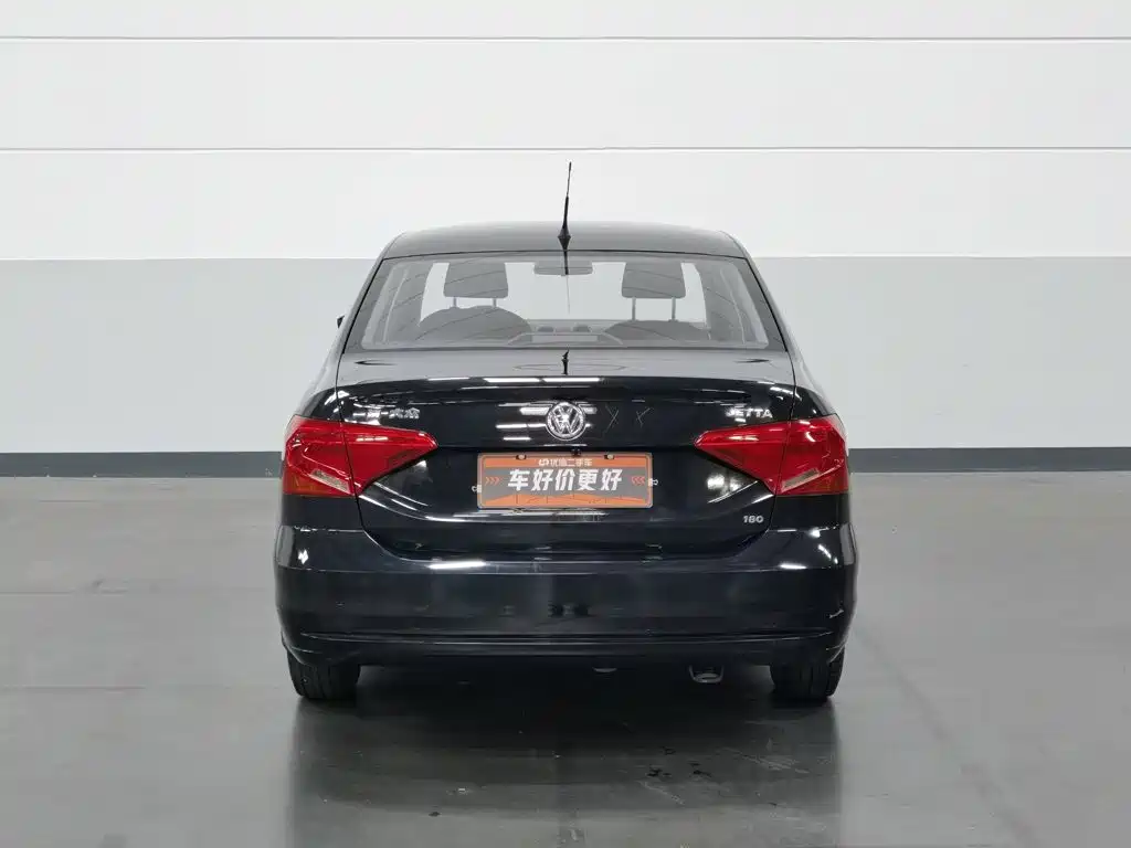 Volkswagen Jetta — миниатюра 4