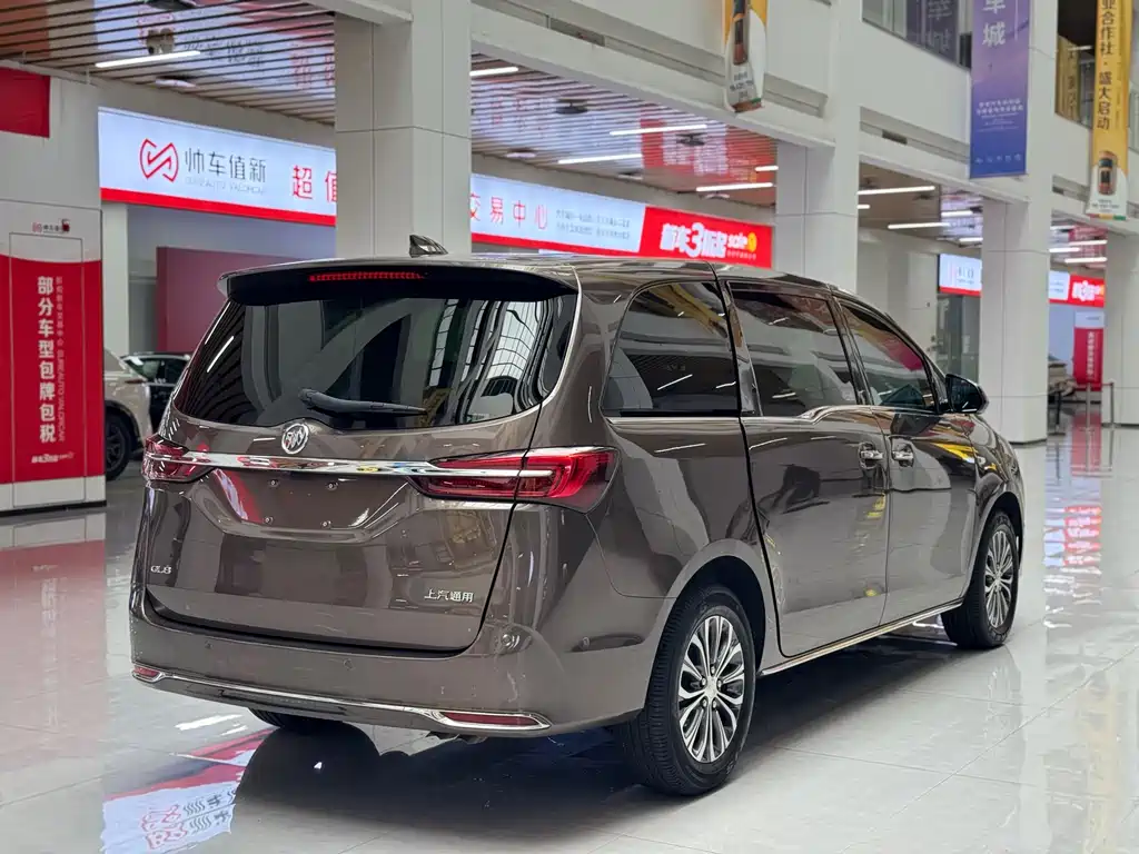 Buick GL8 2023 Luxury