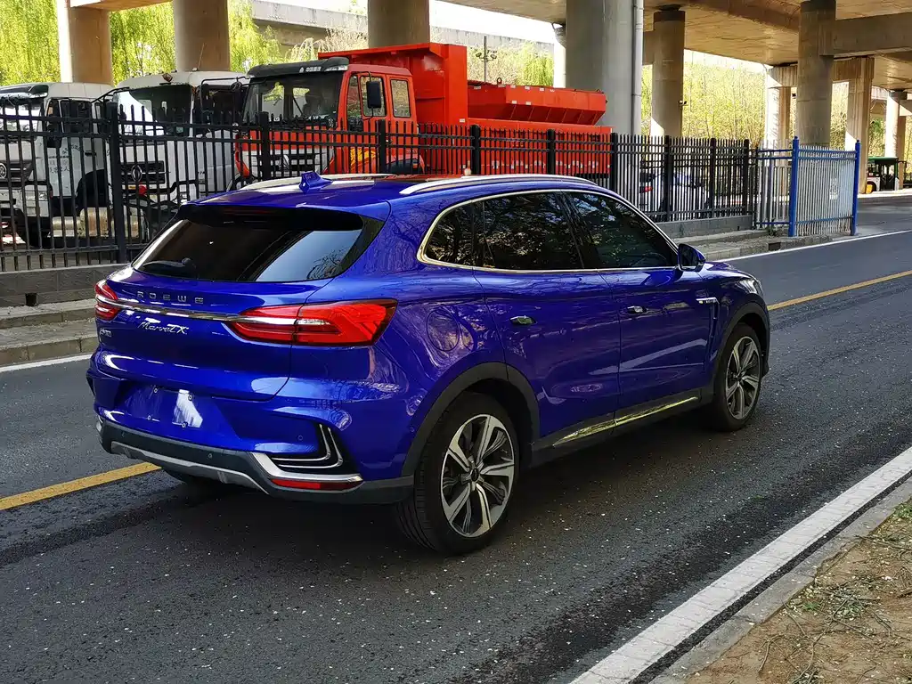 Roewe MARVEL X — миниатюра 6