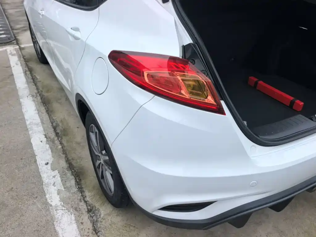 Changan Eado XT — миниатюра 5