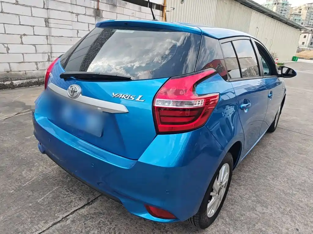 Toyota Yaris L — миниатюра 7