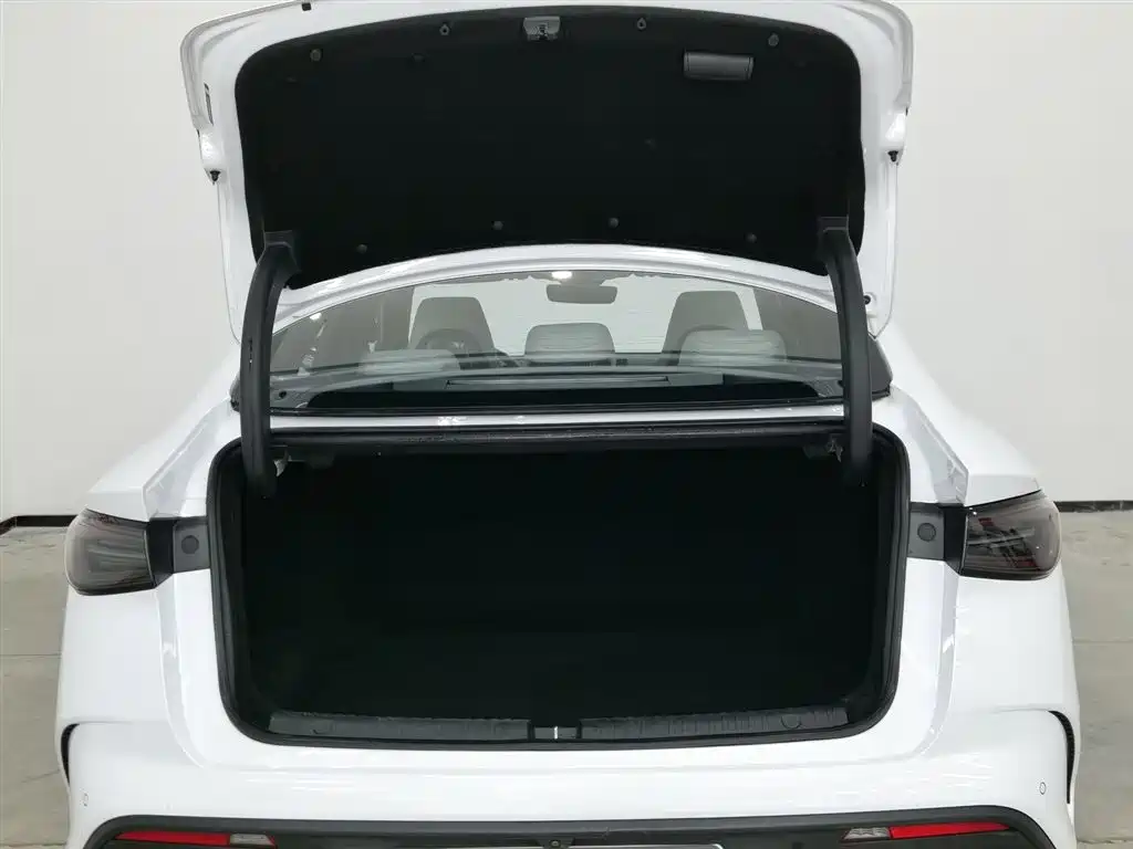 BYD SEAL 06 NEW ENERGY