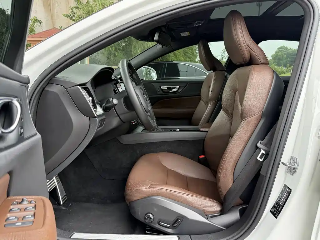 Volvo S60 2021 T4 Luxury