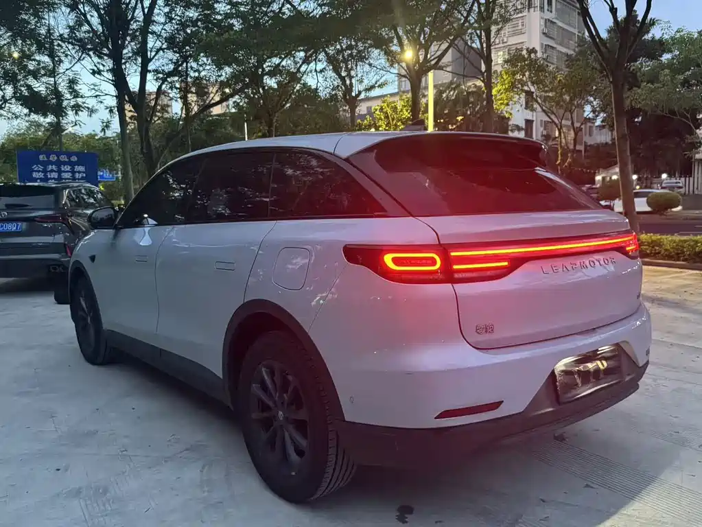 Leapmotor Leapmotor C11 — миниатюра 16