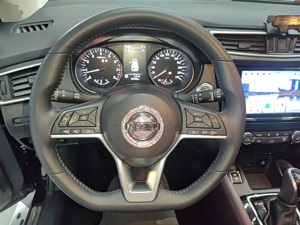 Nissan Qashqai — миниатюра 11