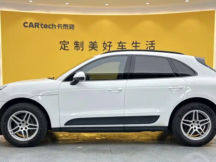 Porsche Macan — миниатюра 7