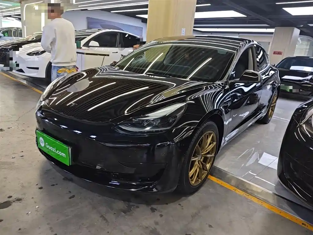 Tesla Model 3 2023